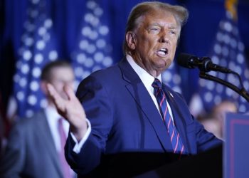 Trump, using false comparisons with Biden, demands dismissal of documents charges