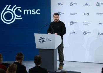 Zelensky pleads for help to plug ‘artificial’ weapons deficit amid signs of Russia seizing advantage