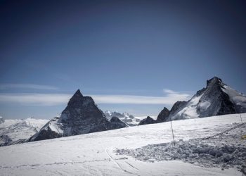 Five skiers found dead, one missing in Swiss Alps