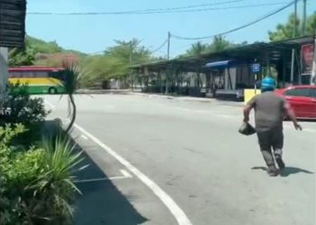 Raids and fines for Ramadan fast breaking spotlight rising religious conservatism in multicultural Malaysia