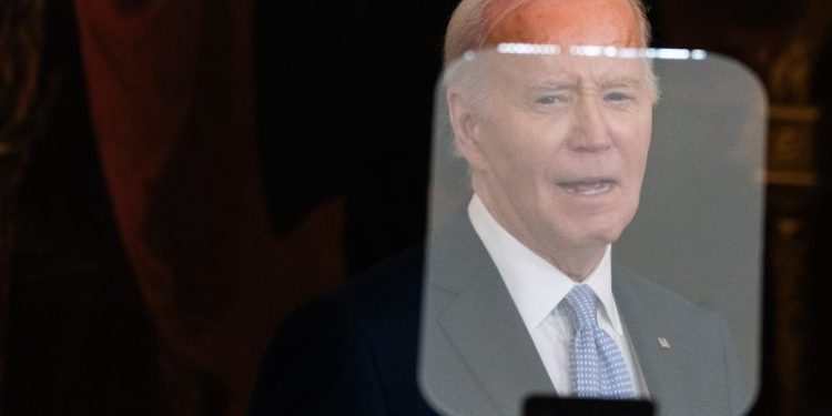 Biden’s omnipresent accessory, even in your living room: A teleprompter