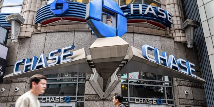 Chase Bank is referring check fraud ‘glitch’ incidents to authorities