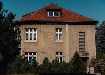 The family home next to Auschwitz is opening its doors to the world