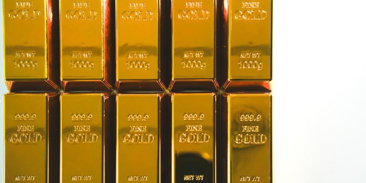 Gold’s biggest drop in decades hides a powerful tailwind 