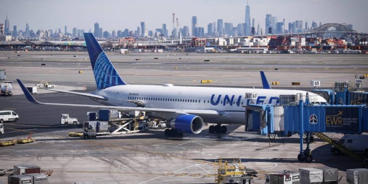 United Airlines makes big change to its bags policy