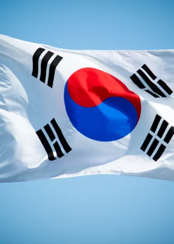 South Korea Crypto Holdings Halve as Investors Move Into…
