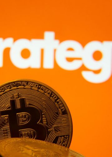 Strategy Pauses Bitcoin Buys Despite $1.15 Billion MSTR…