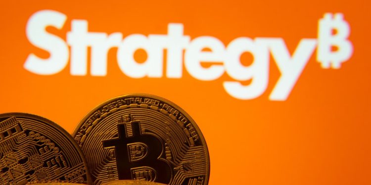 Strategy Pauses Bitcoin Buys Despite $1.15 Billion MSTR…